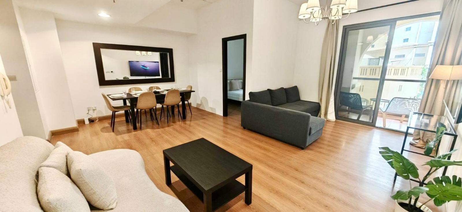Beautiful 2Br & 4Br Apartments On Jbr Beach, Walking Distance To Bluewaters Island - By Sunkissed Holiday Homes Dubaj Exteriér fotografie